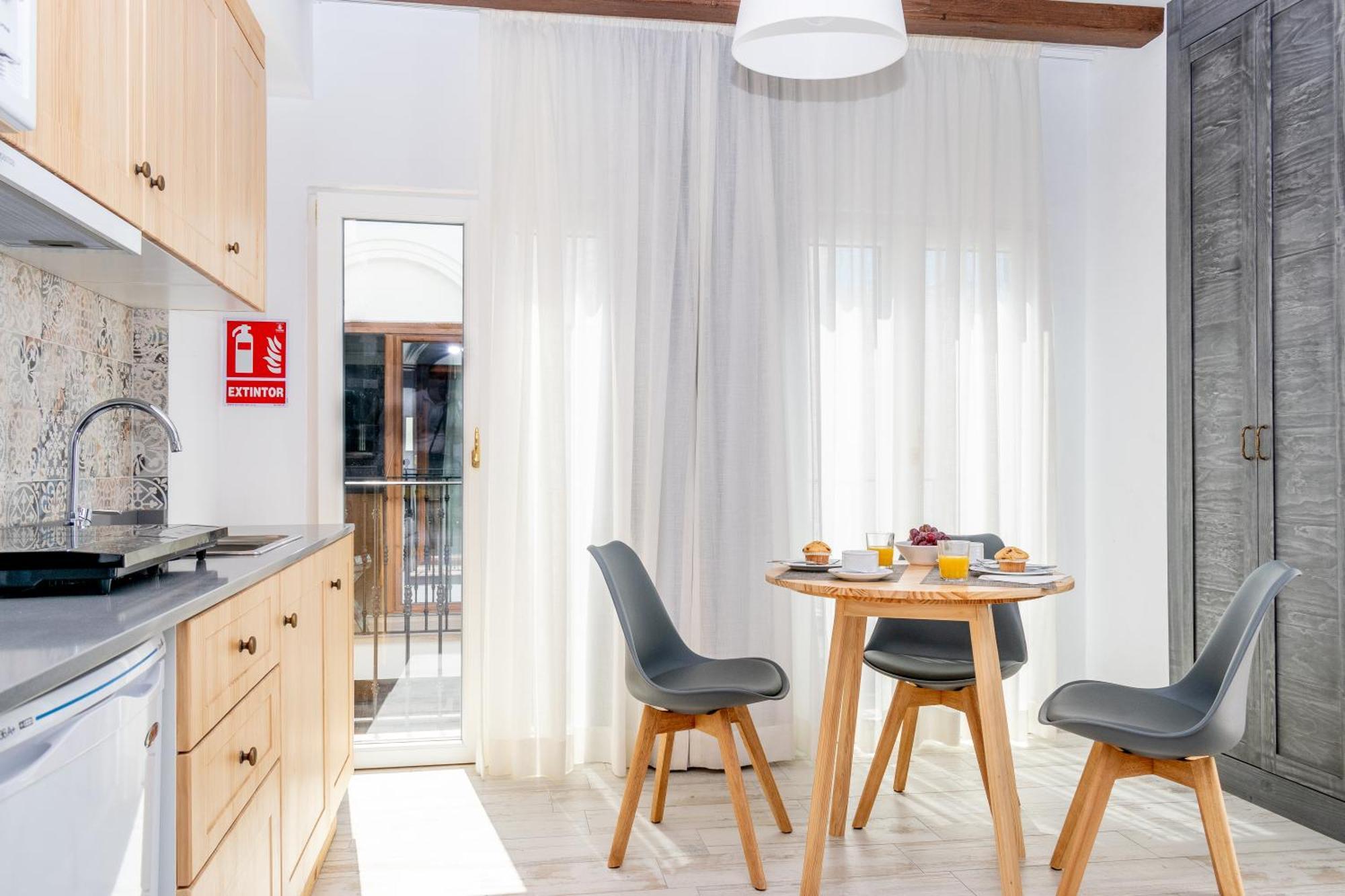 Casa Del Patio - Boutique Apartments (Adults Only) Эстепона Экстерьер фото