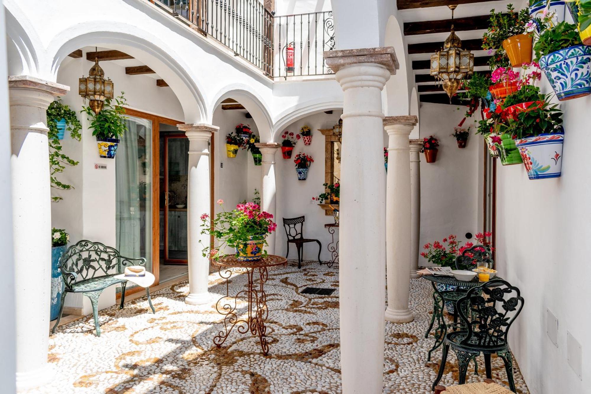 Casa Del Patio - Boutique Apartments (Adults Only) Эстепона Экстерьер фото